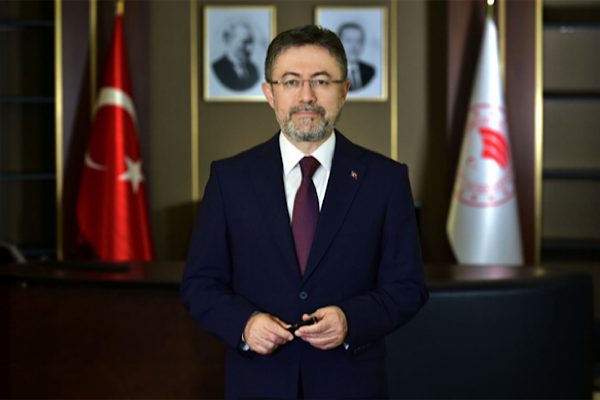 Yumaklı: 2026'da kahverengi kokarcaya karşı 1 milyon 650 bin samuray arısı doğaya salındı Yumaklı: 2026'da kahverengi kokarcaya karşı 1 milyon 650 bin samuray arısı doğaya salındı