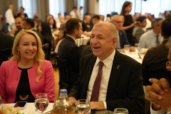 Zafer Partisi Genel Başkanı Özdağ: Yeni bir devlet kuruluyor Zafer Partisi Genel Başkanı Özdağ: Yeni bir devlet kuruluyor
