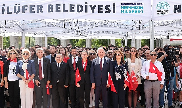 Zafer'in 104'üncü yılı Nilüfer'de kutlandı Zafer'in 104'üncü yılı Nilüfer'de kutlandı