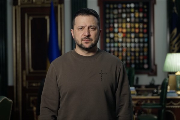 Zelenski: Uzun menzilli operasyonlar için yeni kararlar aldık Zelenski: Uzun menzilli operasyonlar için yeni kararlar aldık