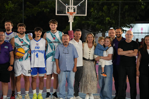 Ziya Berhan Kılıç Sokak Basketbolu Turnuvası tamamlandı
Ziya Berhan Kılıç Sokak Basketbolu Turnuvası tamamlandı