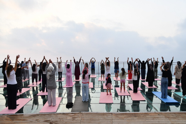 Zorkun Yaylası’nda gün batımımına karşı yoga buluşması Zorkun Yaylası’nda gün batımımına karşı yoga buluşması