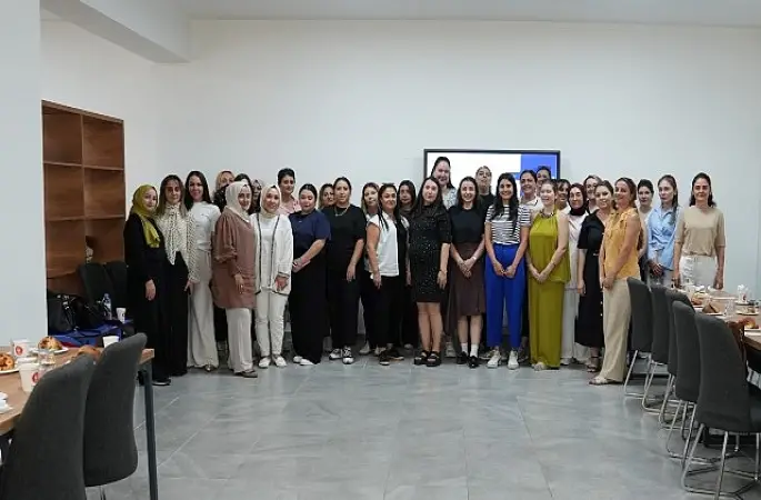 Ailelere Yönelik "Ergenlik Dönemini Anlamak" Semineri Düzenlendi