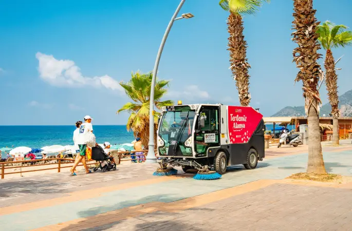 Alanya'da yaz sezonunda kapsamlı temizlik seferberliği