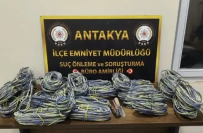 Antakya’da yaklaşık 500 bin TL’lik bakır kablo hırsızlığı: 8 şüpheli tutuklandı