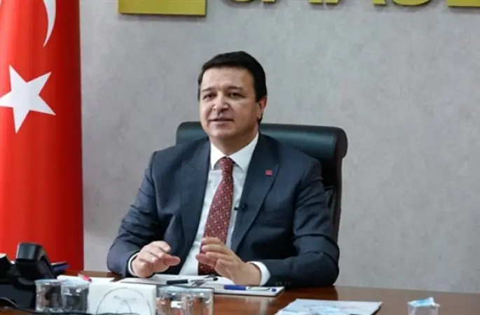 Arıkan, Sivas’ta esnaf ve vatandaşlarla bir araya geldi