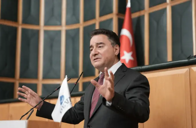 Babacan, Kars ve Ardahan’da üreticilerle buluştu