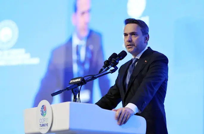 Bakan Bayraktar: Enerjide tam bağımsızlık hedefiyle çalışmaya devam edeceğiz