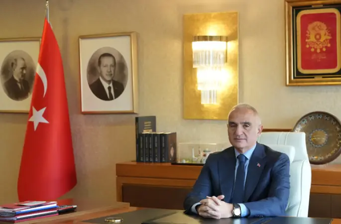 Bakan Ersoy: Tralleis'te 2 bin yıllık 300 kişilik antik havuz gün yüzüne çıkarıldı