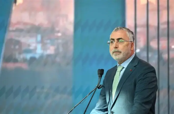 Bakan Işıkhan: Hepatit tedavisi ve aşı giderleri SGK tarafından karşılanıyor