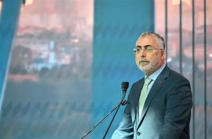 Bakan Işıkhan: İŞKUR ile VakıfBank arasında iş birliği protokolü imzalandı