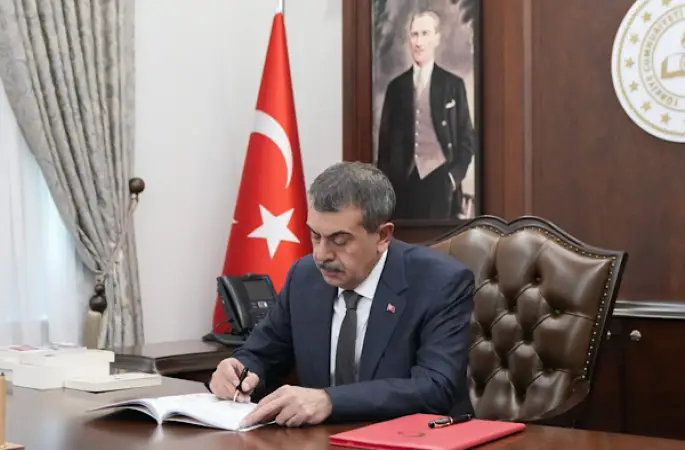 Bakan Tekin: Güzel dilimizi en iyi şekilde öğretmek temel sorumluluğumuz