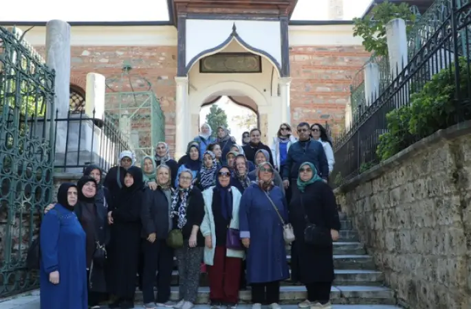 Balıkpazarı Mahallesi sakinleri Bursa’nın tarihi mekanlarını ziyaret etti