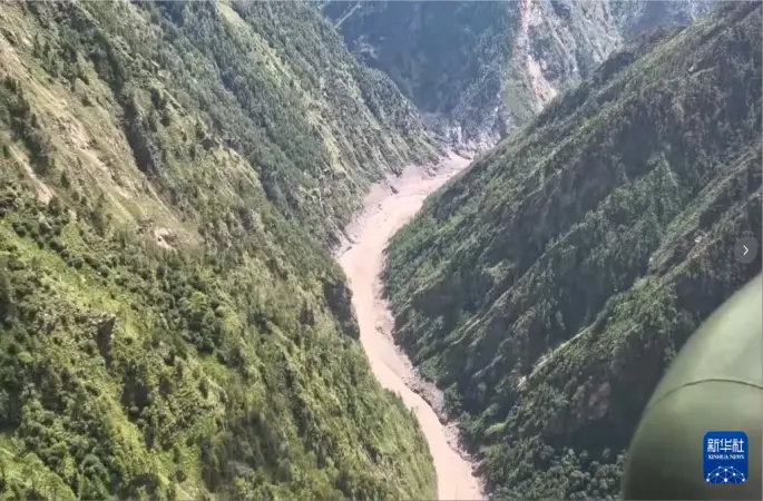 Başbakan Li Qiang, heyelanın vurduğu Xizang bölgesine ulaştı