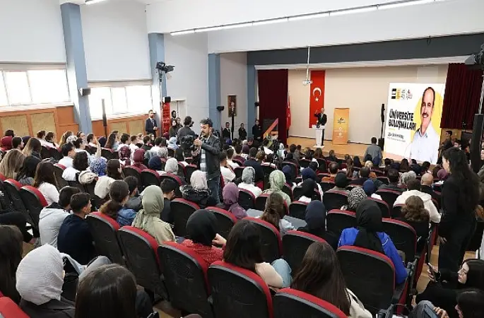 Başkan Altay NEÜ Öğrencileriyle Buluştu:  “Sizler Çok Daha Güzel Bir Türkiye İnşa Edeceksiniz"