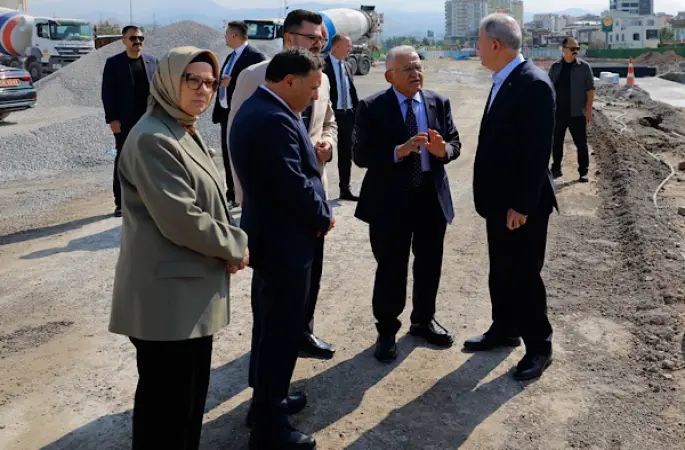 Başkan Büyükkılıç Kayseri'de Kartal Kavşağı ve Paleontoloji Müzesi çalışmalarını inceledi