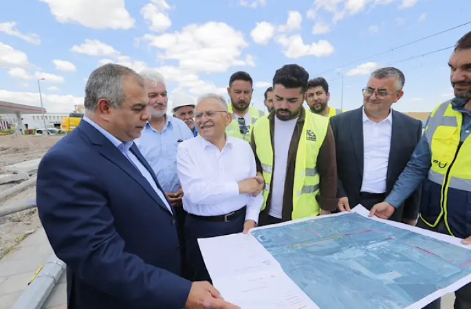 Başkan Büyükkılıç, yağmur suyu altyapı çalışmalarını inceledi
