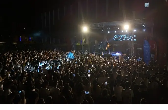 Başkan Çerçioğlu'ndan Mimar Sinan Parkı'nda Müzik Dolu Yaz Akşamı