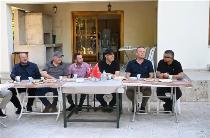 Başkan Ekicioğlu, Gölhisar Mahallesi sakinleriyle bir araya geldi