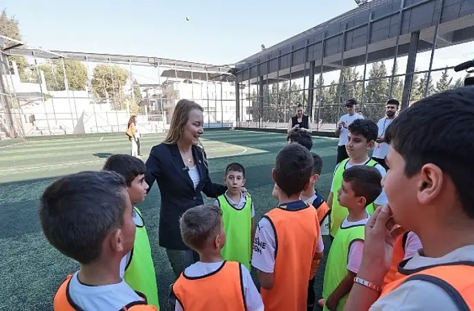 Başkan Mutlu Kış Spor Okulları'nda çocuklarla buluştu