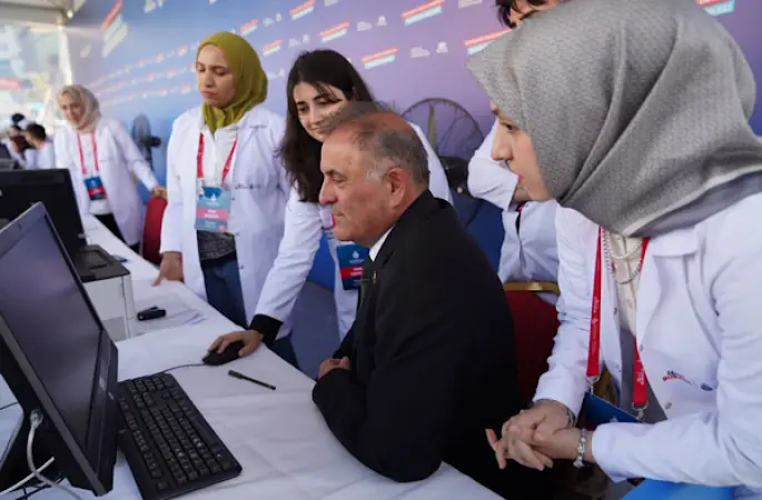 Başkanvekili Aslan, Bağcılar’daki tercih merkezini ziyaret etti