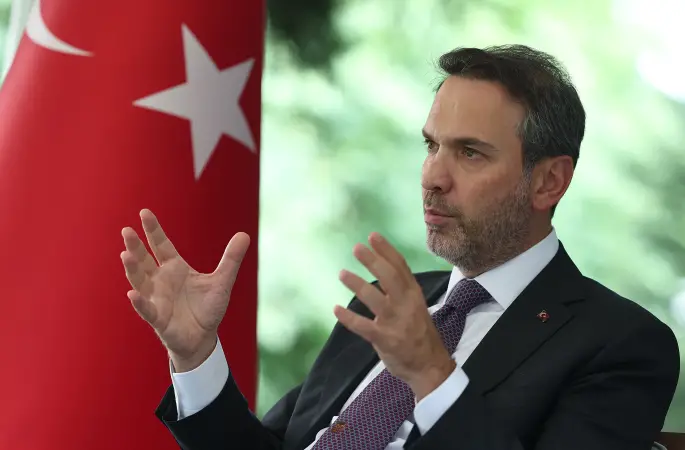 Bayraktar: Güneş ve rüzgarda toplam kurulu gücümüz yaklaşık 43 bin megavata ulaştı