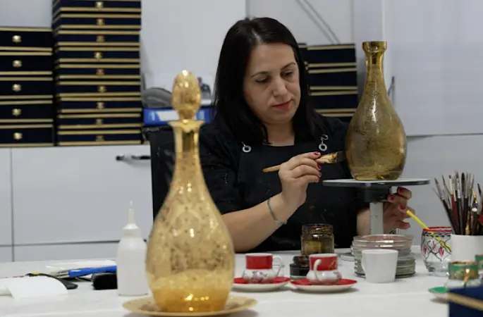 Bursa’da geleneksel cam süsleme sanatı yaşatılıyor