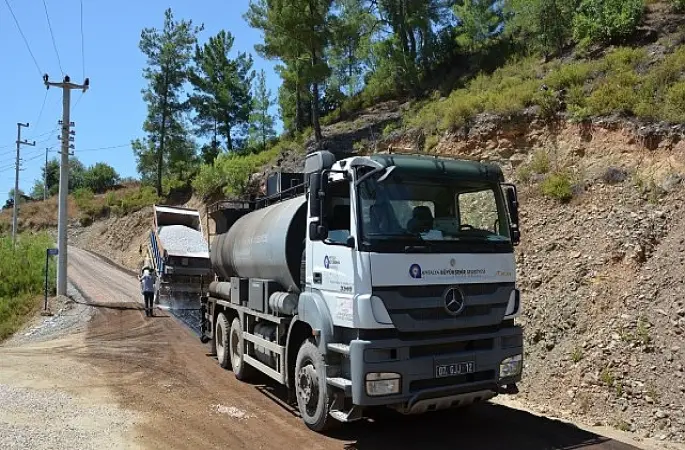 Büyükşehir Belediyesi'nden Alanya'da asfalt seferberliği