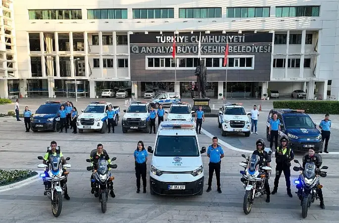 Büyükşehir zabıtasından kaldırım işgallerine sıkı denetim 