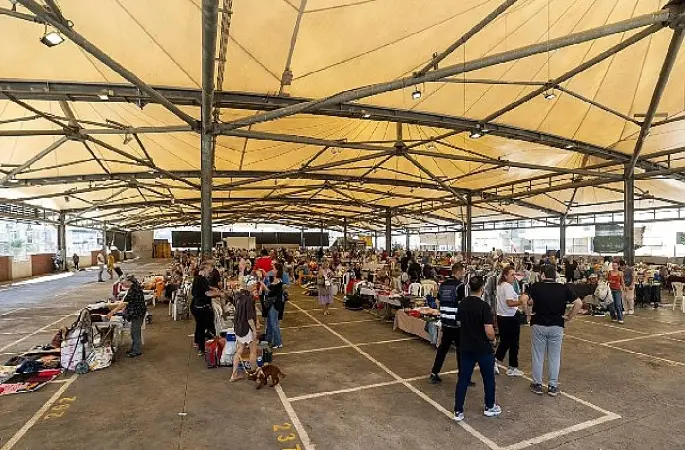 Büyükşehir'in ikinci el pazarları birinci yılını doldurdu