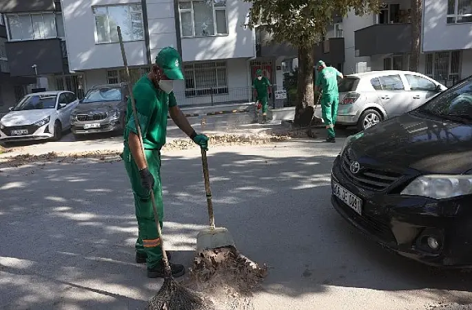 Çankaya'da temizlik mesaisi gece gündüz sürüyor