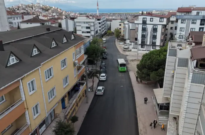 Çayırova’da Pir Sultan Abdal Caddesi’nin üstyapısı yenilendi
