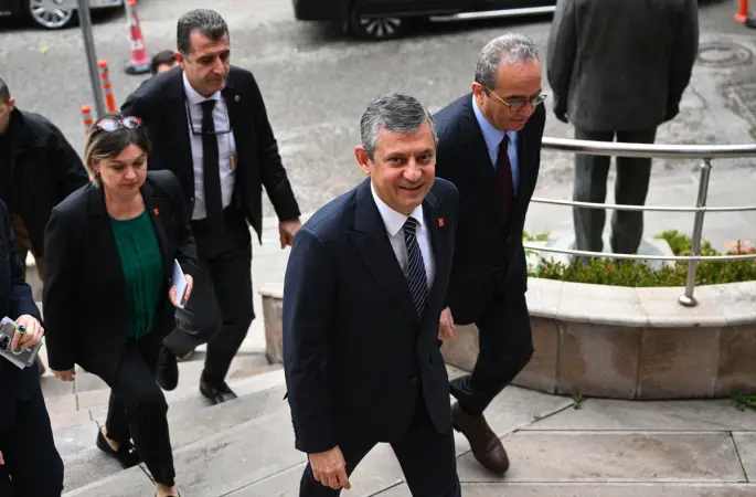 CHP Genel Başkanı Özel, basın toplantısı düzenledi: