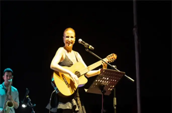 Çim Konserleri İzmirlileri müzikle buluşturmaya devam ediyor