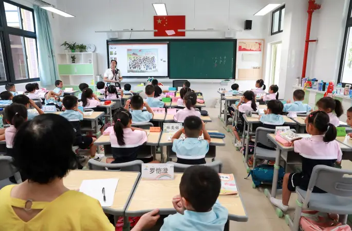 Çin’de öğretmen kadrosu 18,7 milyonu aştı