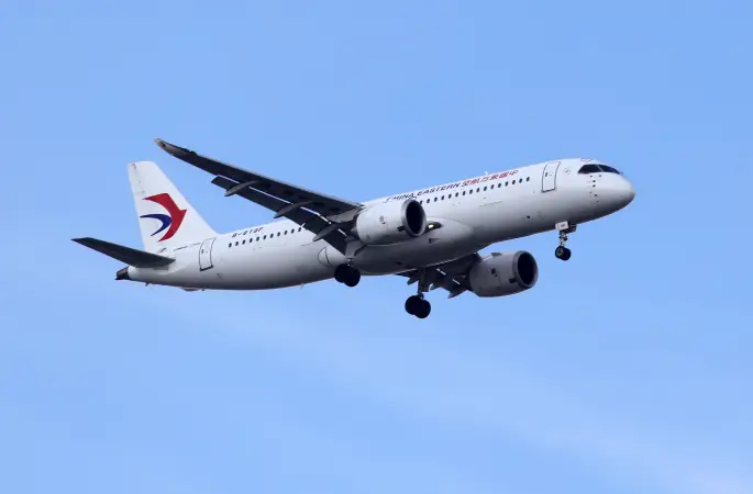 Çin’in C919 uçağı uluslararası ticari uçuşlara resmen başlıyor