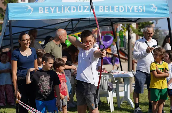  Çocuk Spor Şenliği Gürpınar'da düzenlendi