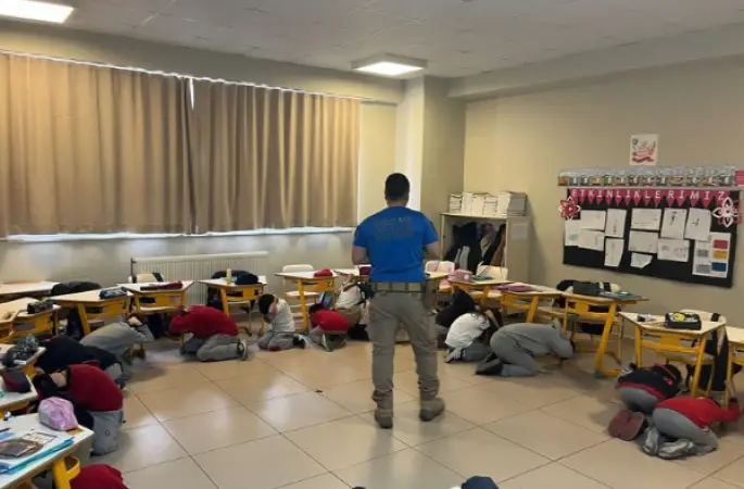Çorlu Belediyesinden öğrencilere afet farkındalık eğitimi