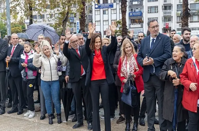 Cumhuriyet'in 103. yılı Karşıyaka'da gururla kutlanıyor