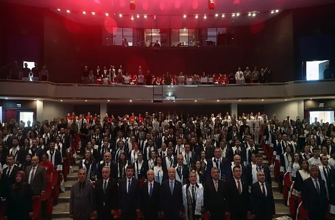 DEÜ'de 2026-2027 Akademik Yılı Coşkuyla Başladı