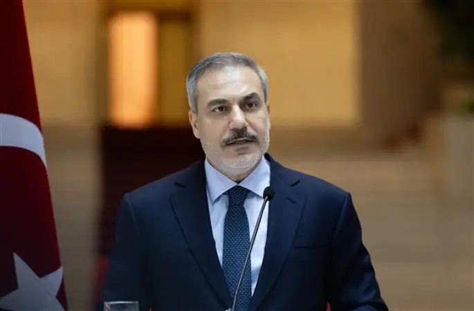 Dışişleri Bakanı Fidan, Cezayir Devlet Bakanı Attaf ile görüştü 