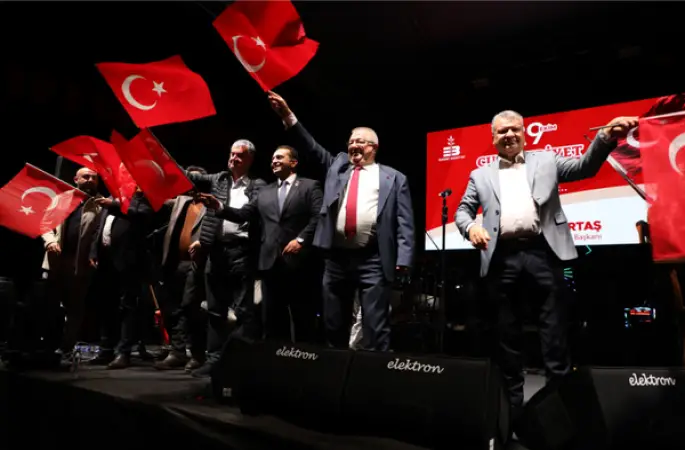 Edremit’te Cumhuriyet Bayramı Kıraç konseriyle kutlanacak