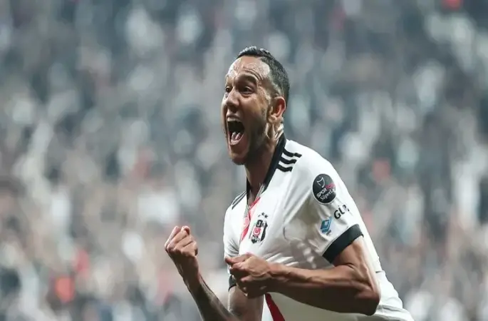 Eski Beşiktaşlı Josef de Souza’dan Fenerbahçe derbisi mesajı!