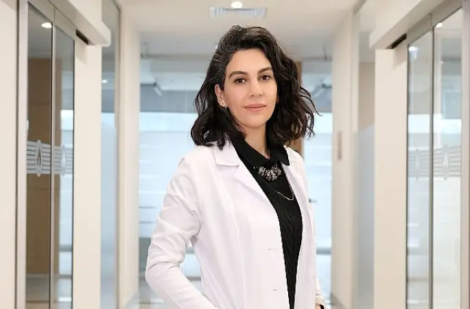 Estetik gülüş sağlıklı diş etiyle başlıyor! 