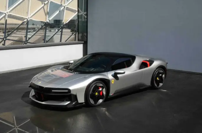 Ferrari’nin yeni One-Off modeli CZ26 kişiye özel performansı yeniden tanımlıyor