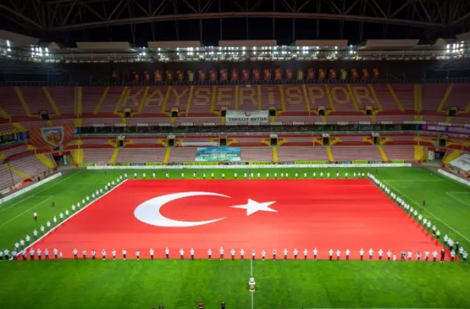Galatasaray ve Fenerbahçe’nin rakipleri belli oldu