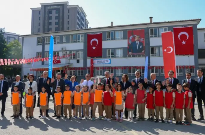 Gaziantep’te yeni eğitim öğretim yılının ilk ders zili çaldı