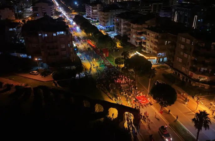 Gazipaşa’da 30 Ağustos Zafer Bayramı Fener Alayı ve Aydilge konseriyle kutlandı