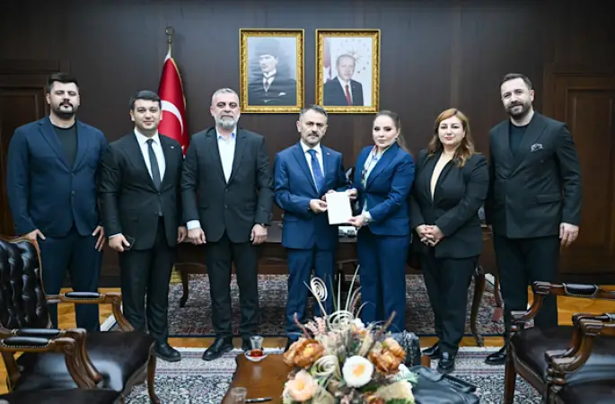 Gebze Ticaret ve İş Geliştirme Derneğinden Vali Aktaş’a ödül töreni daveti