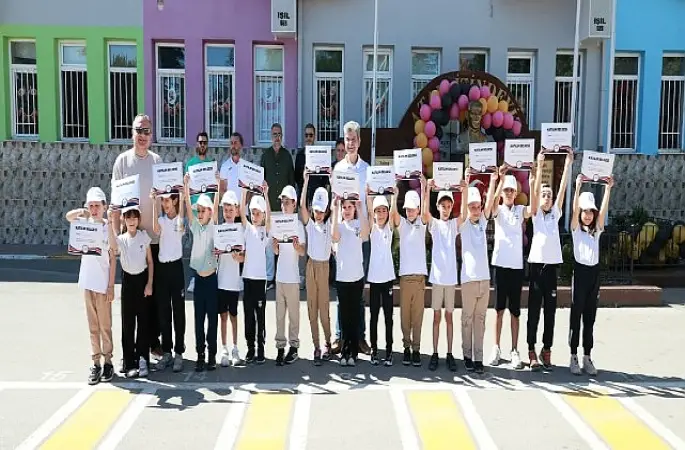 Geleceğin Şampiyon Tenisçileri Osmangazi'de Yetişiyor